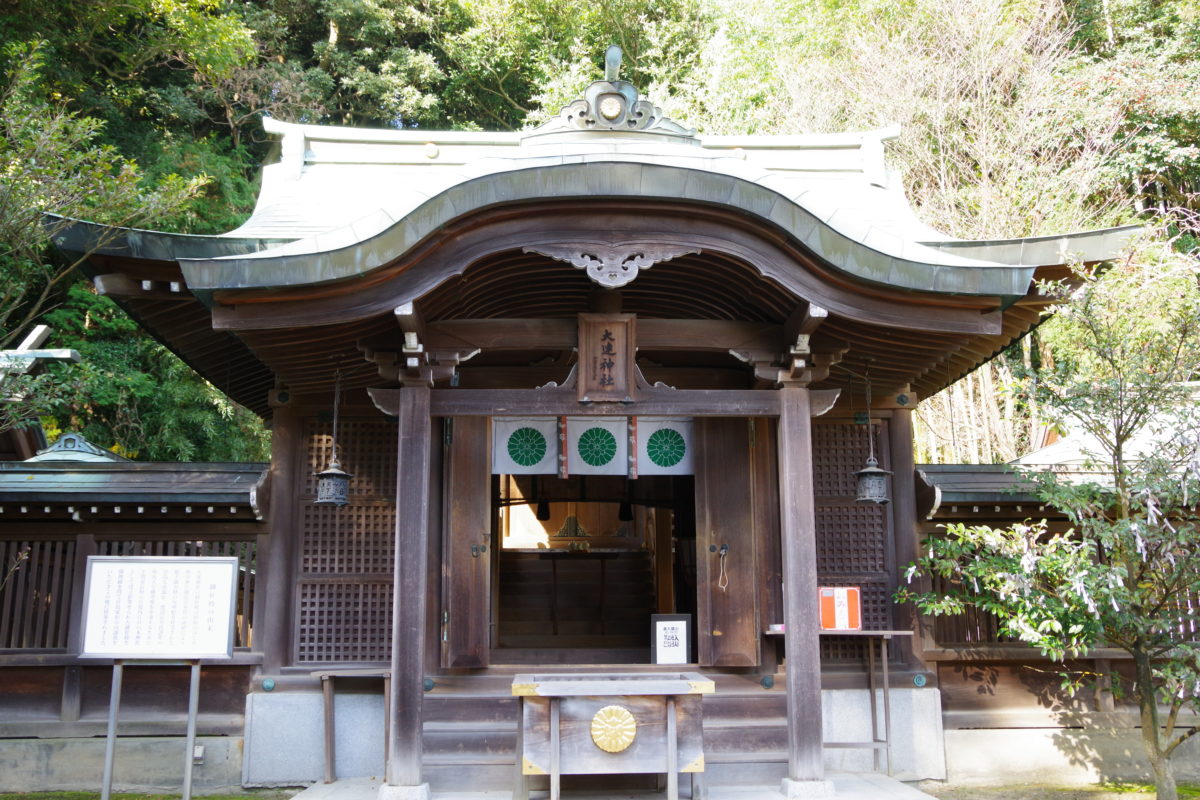 大連神社正面