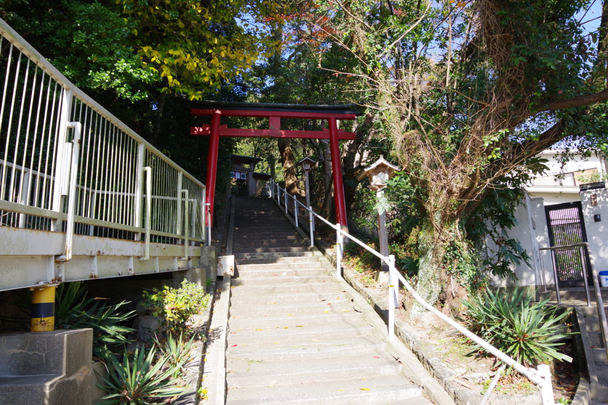 大連神社階段と鳥居