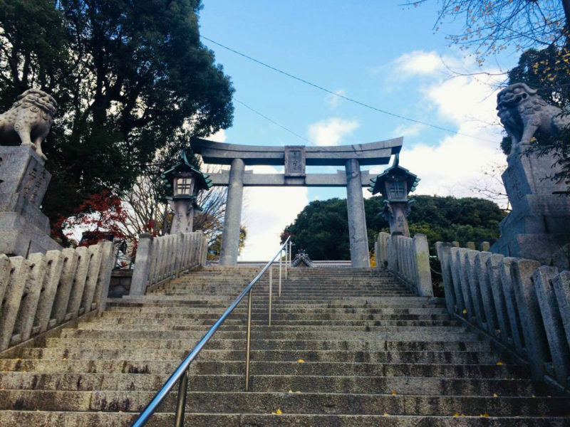 甲宗八幡宮階段