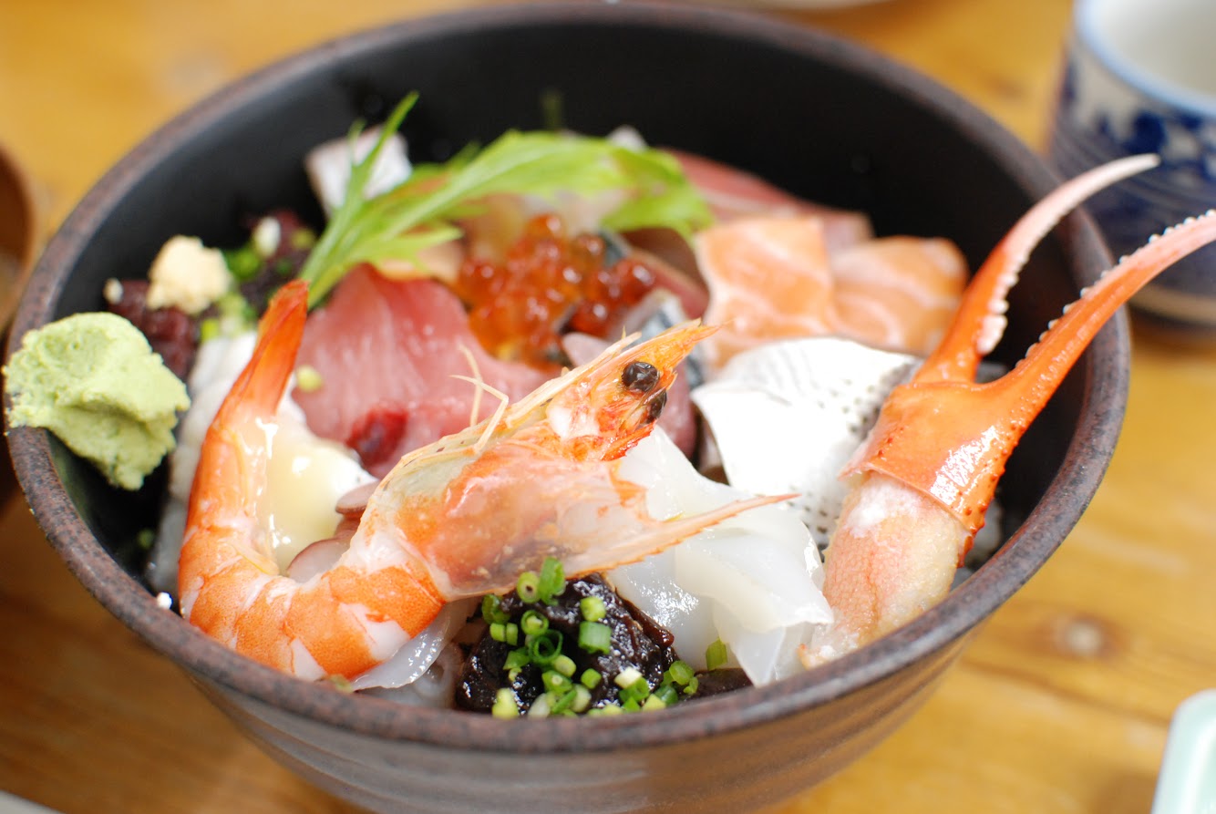 おかもと　海鮮丼　アップ