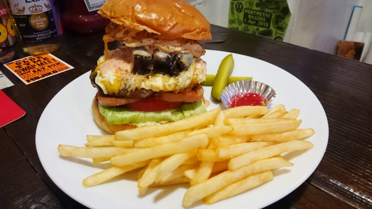 門司港でアメリカを味わう 本格ハンバーガー専門店 ハングリーズバーガーラウンジ かんもんノート